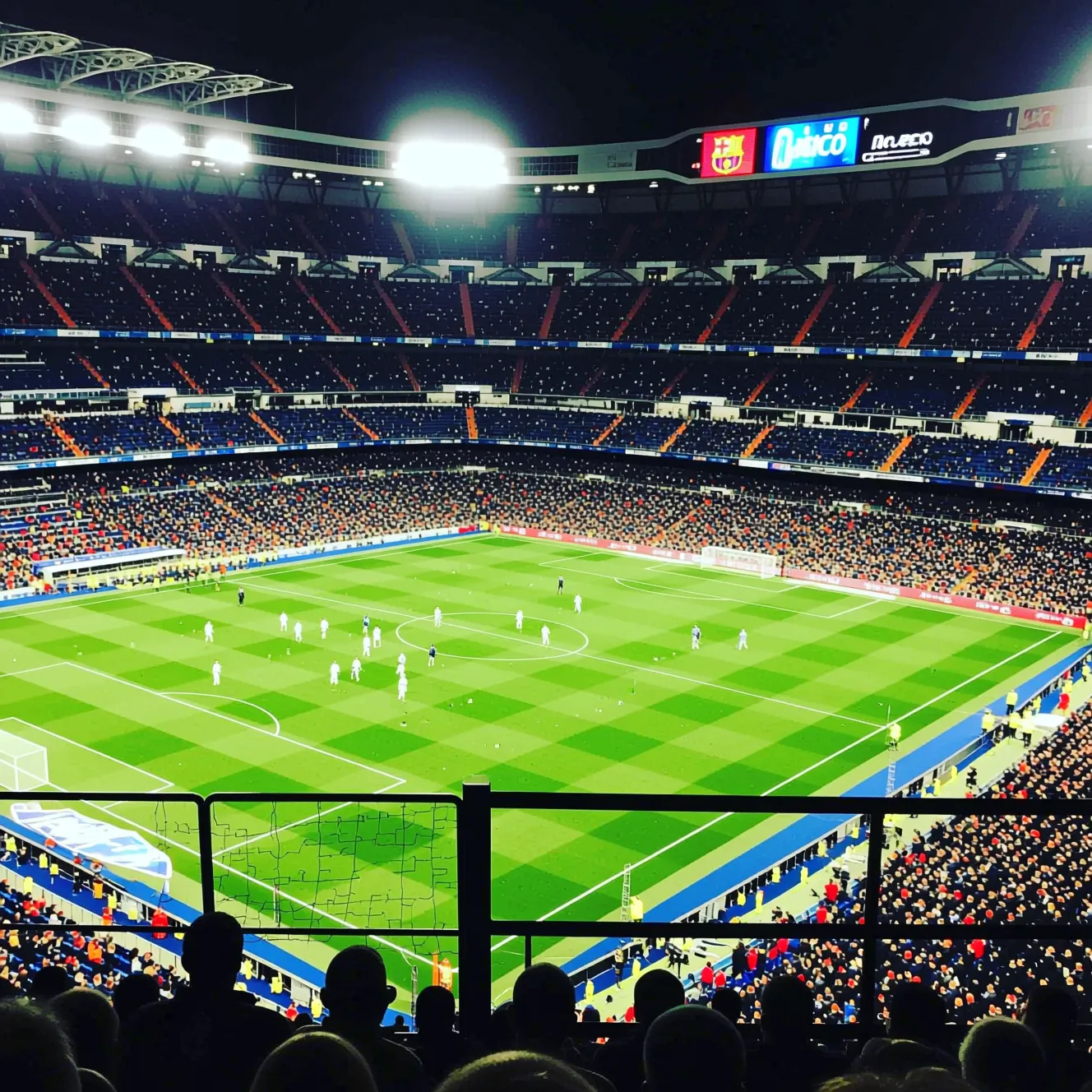 Главная битва мирового футбола: всё, что нужно знать про грядущее эль класико между «Реалом» и «Барсой».