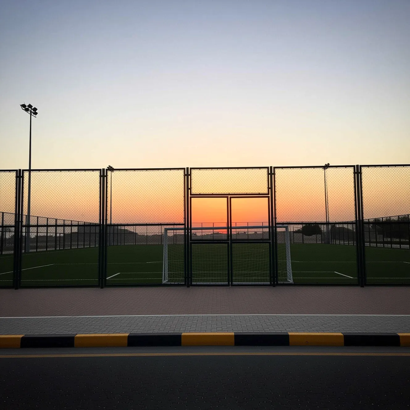 Академия Мамаева и Смолова в Дубае приостановила тренировки до 5 марта ради безопасности